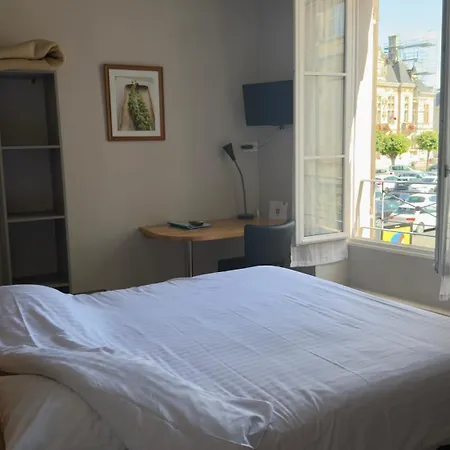 Restaurant De La Place Ξενοδοχείο 2*