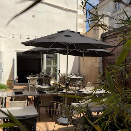 Restaurant De La Place 2*