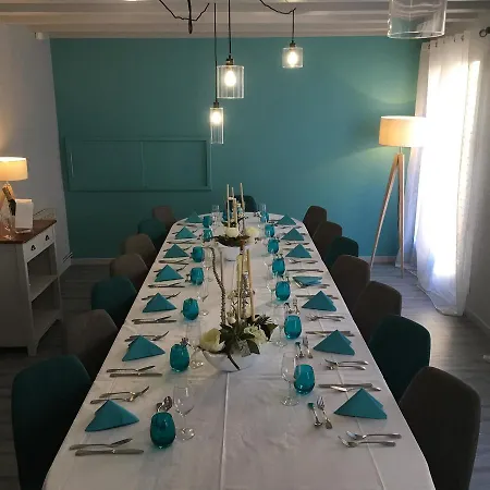 Hotel Restaurant De La Place Saint-Jean-d'Angely