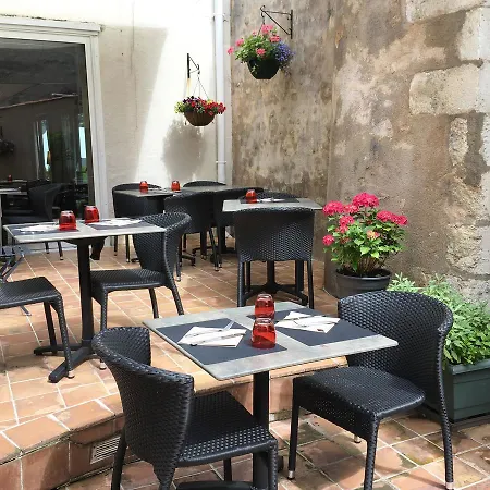 Restaurant De La Place 2*